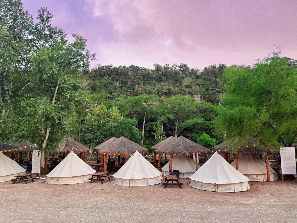 Son'S Guadalupe Glamping Tents - Adorable Riverside Glamping Tents Perfect A Family Getaway! New Braunfels Bagian luar foto